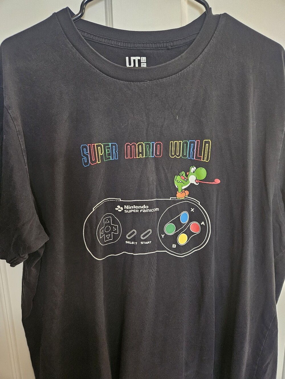 Uniqlo Super Mario World Mens Shirt